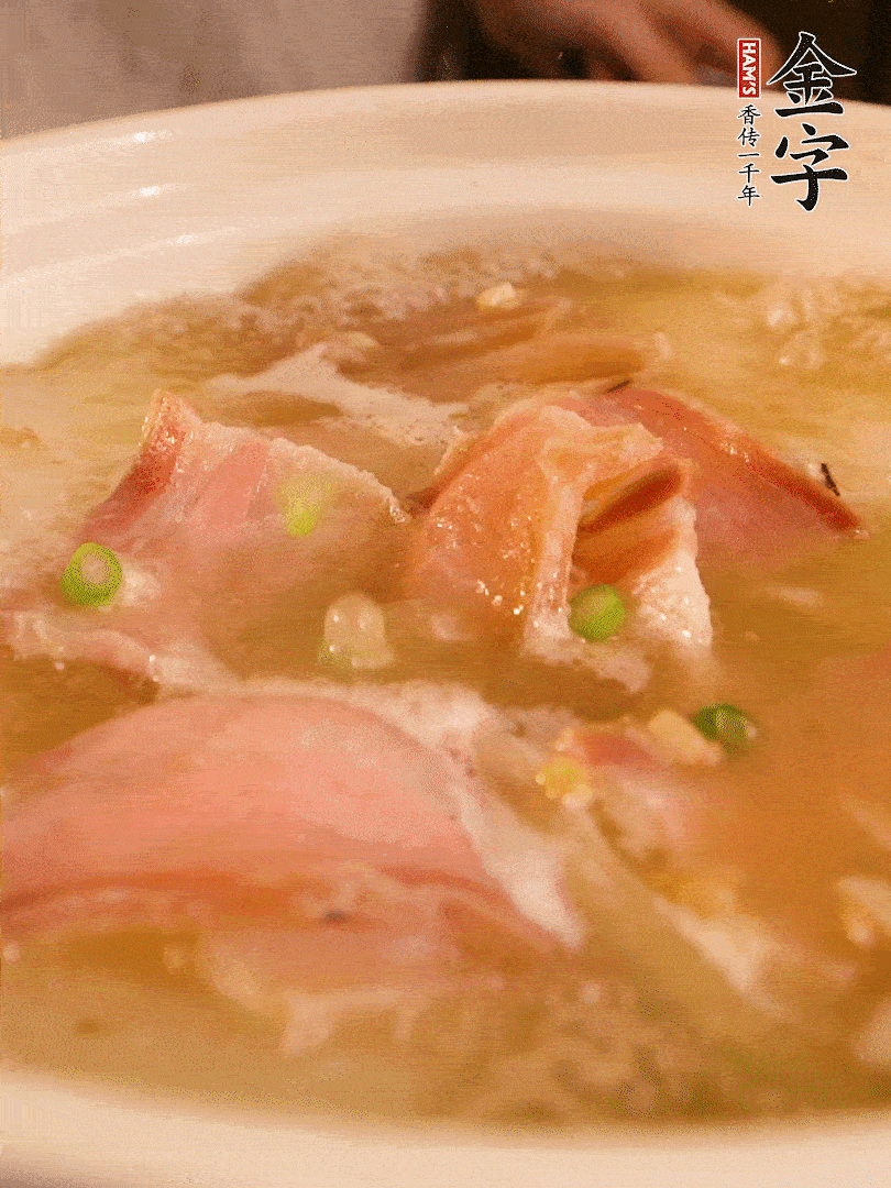 最后撒點(diǎn)蔥花。