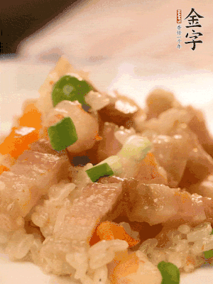 出鍋后撒點(diǎn)蔥花更香。